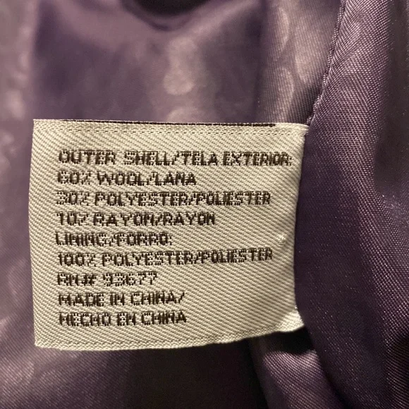 Ladies coat - Picture 10 of 10